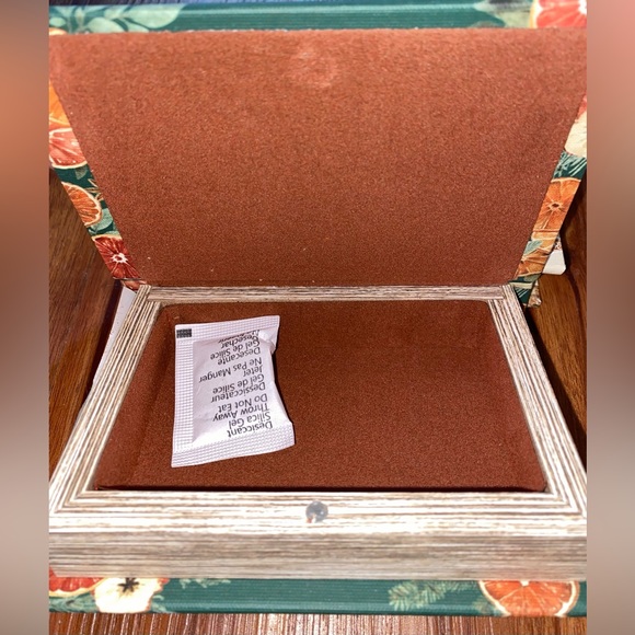 small book look alike decor/ storage - Picture 2 of 6